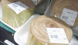 Khúc thân chuối 10cm ở Việt Nam chỉ băm cho lợn ăn, sang Nhật bán với giá cao ngất ngưởng